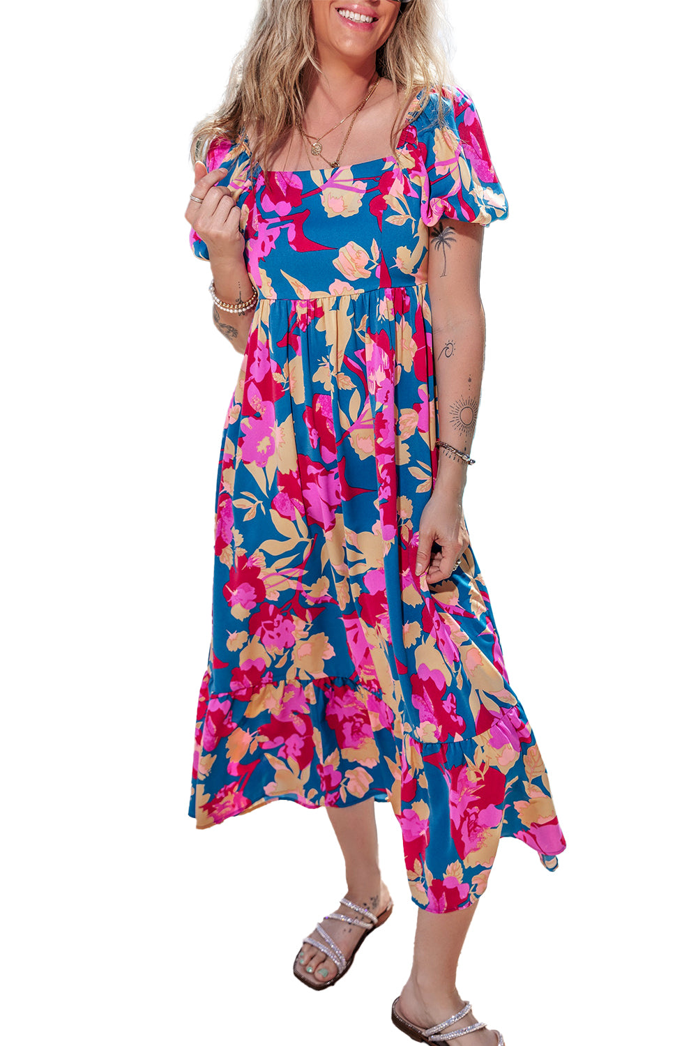 Robe florale à volants à manchette carrée bleu foncé