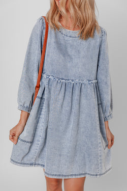 Beau Blue - Mini-robe en jean taille haute à délavage clair, coupe ample