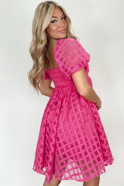 Babydoll drew pink strawberry tiles and puffy sleeves