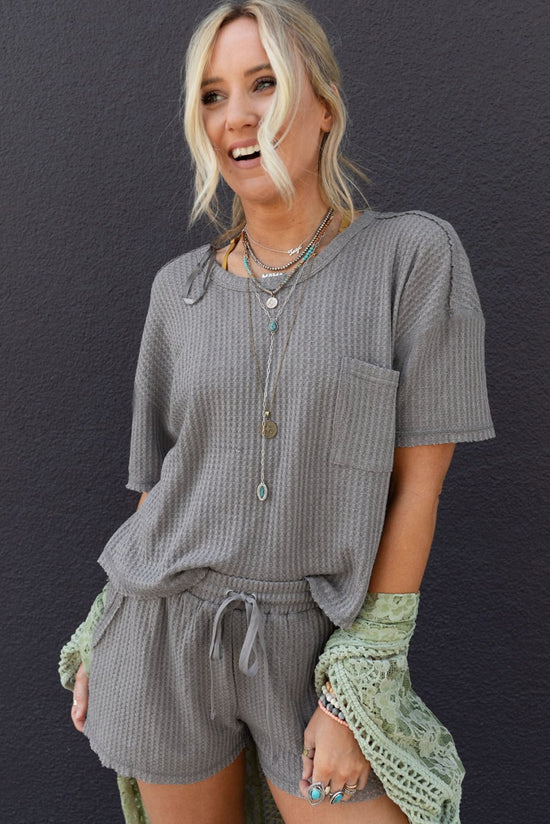 Ensemble t-shirt et short en tricot gaufré*