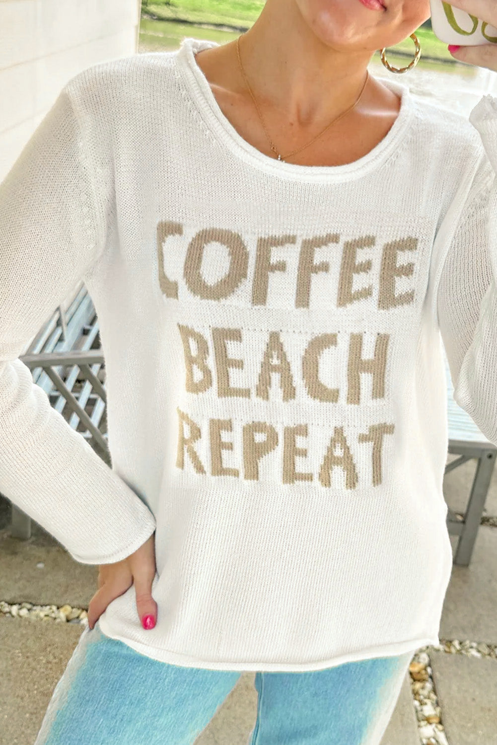 Pull graphique COFFEE BEACH REPEAT blanc