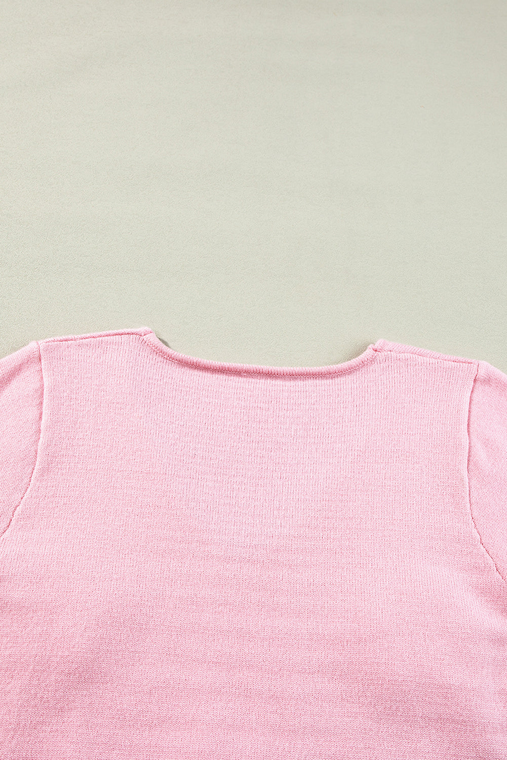 Short -sleeved sweater and pink flower hrp -in collar