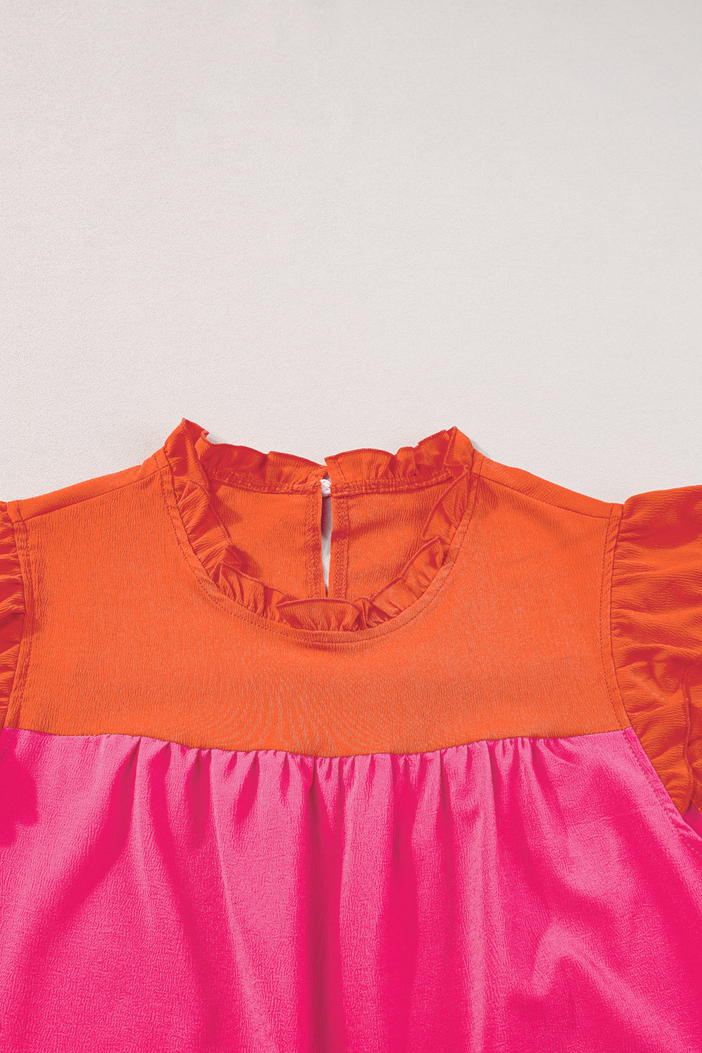 Naranja de dos tonos Rushled Flutter manga Blusa