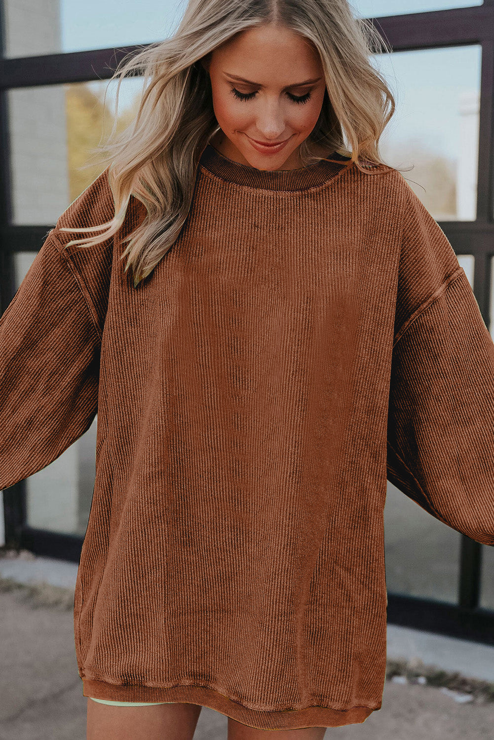 Sweat oversize en velours côtelé marron