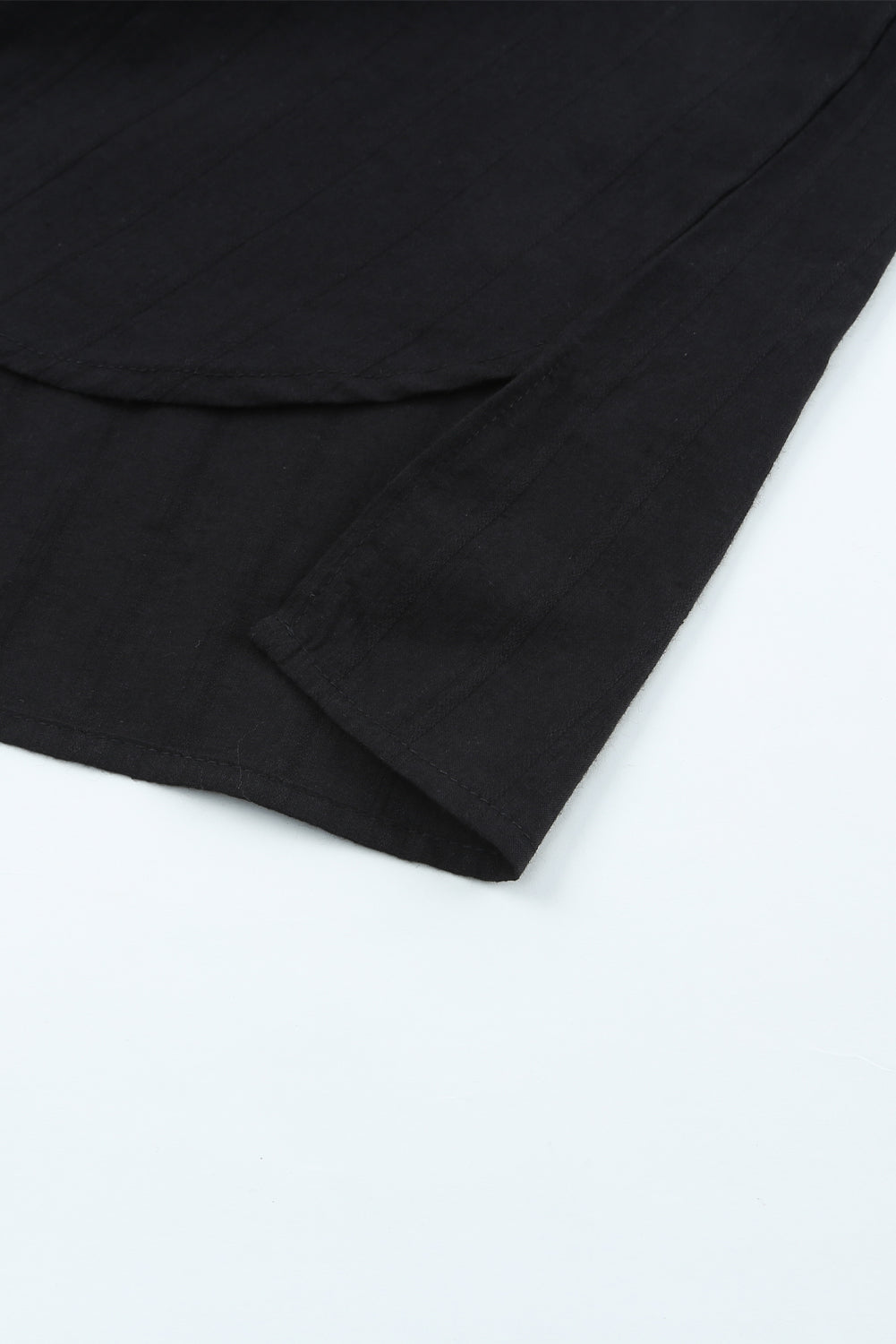 Chemise à manches longues à poche boutonnée texturée noire