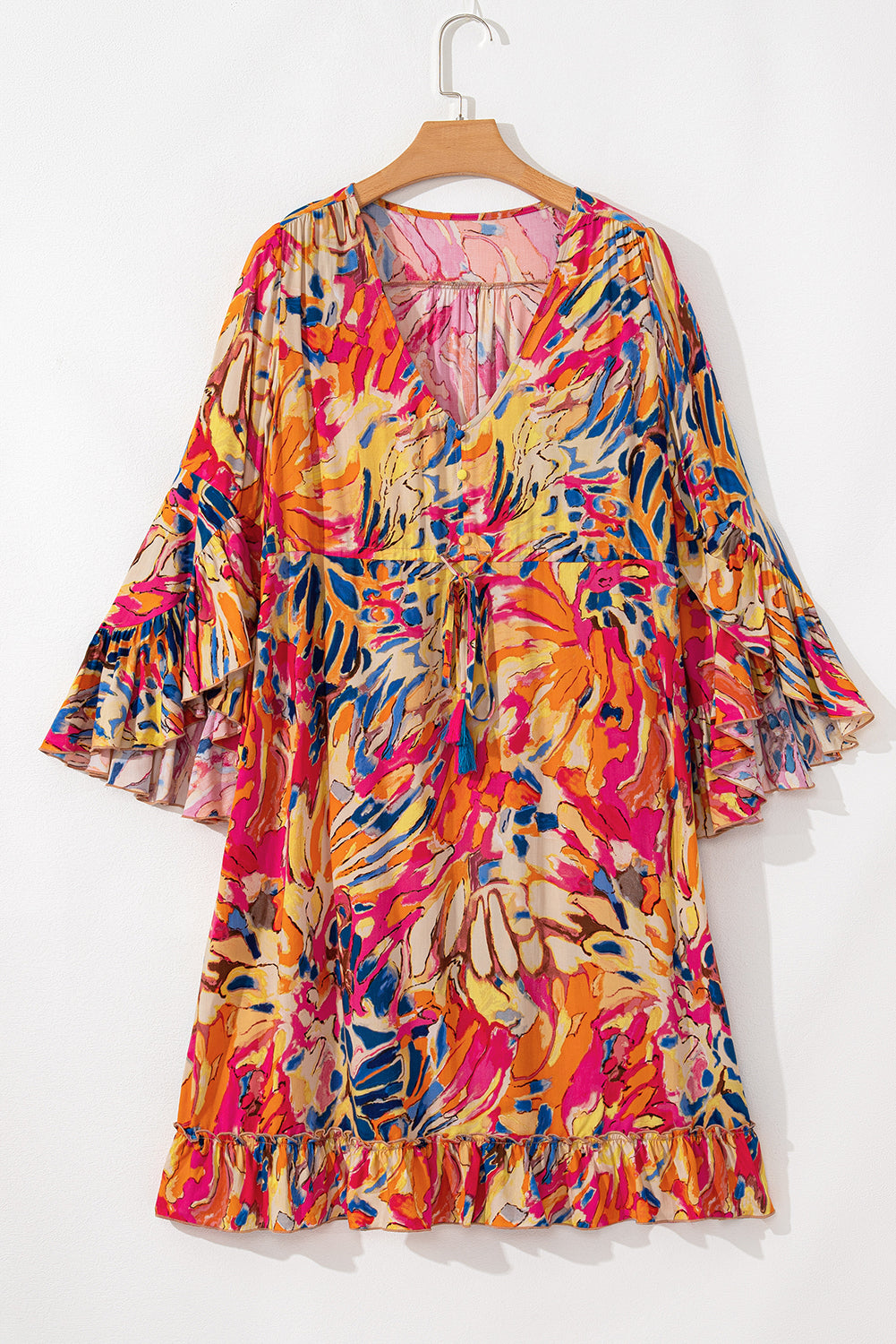Pink fluid dress with flared sleeves *