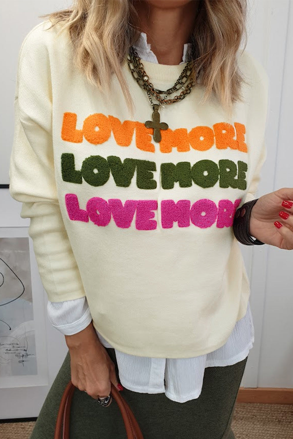 White Love More Chenille Graphic Long Sleeve Seltshirt