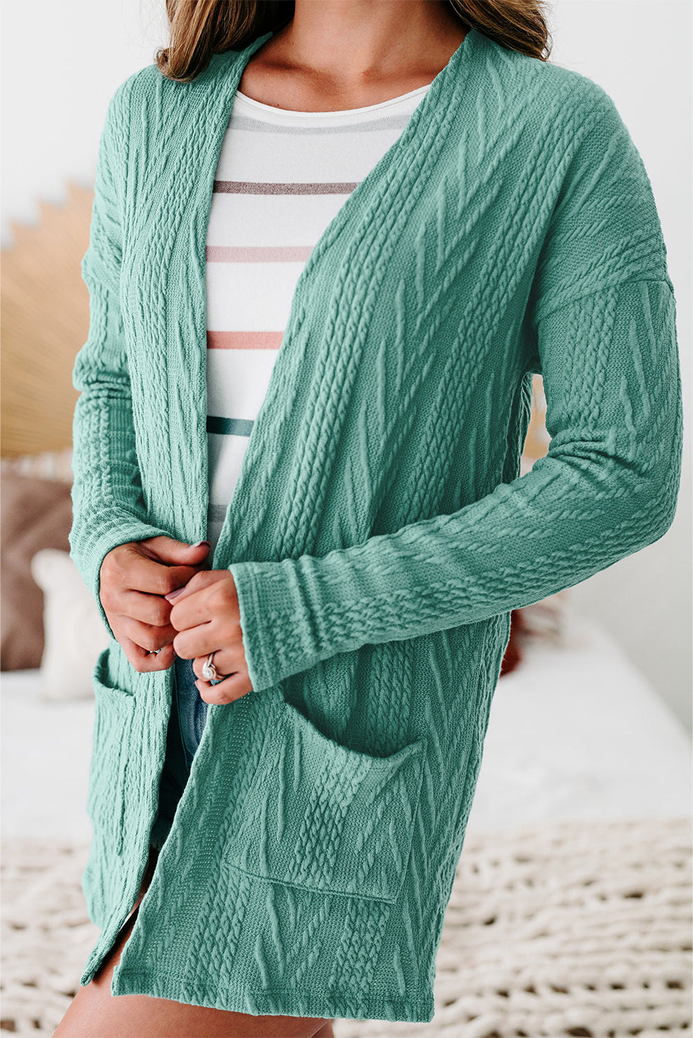 Canton - Cardigan texturé uni ouvert sur le devant avec poche-A WOMAN WE LOVE
