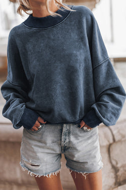 Sky blue crew neck sweatshirt with dropped shoulders