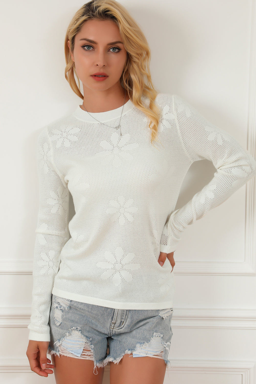 Weißer Blumenstrick -Langarmpullover