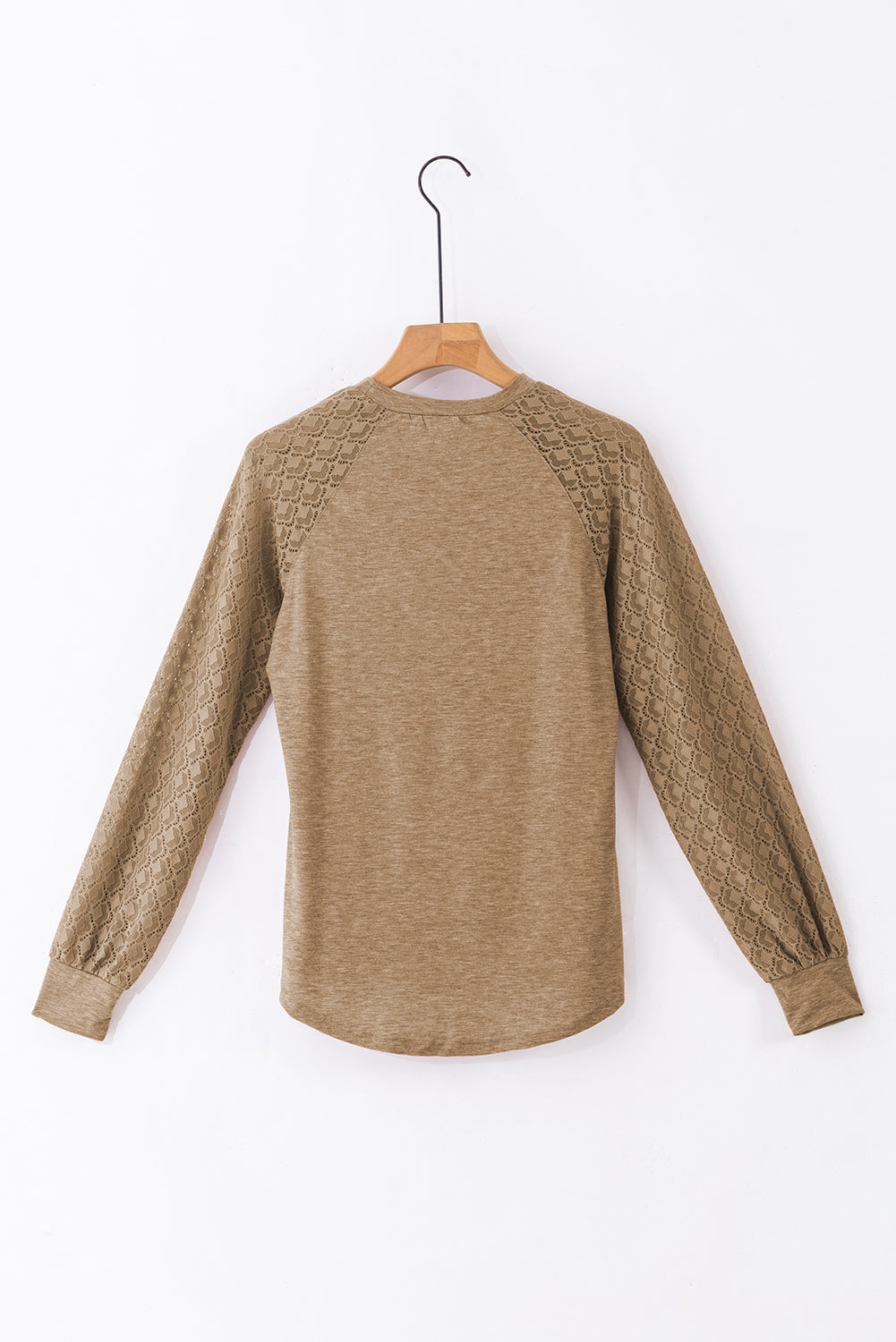 Haut à col rond et manches raglan en dentelle contrastée beige français clair