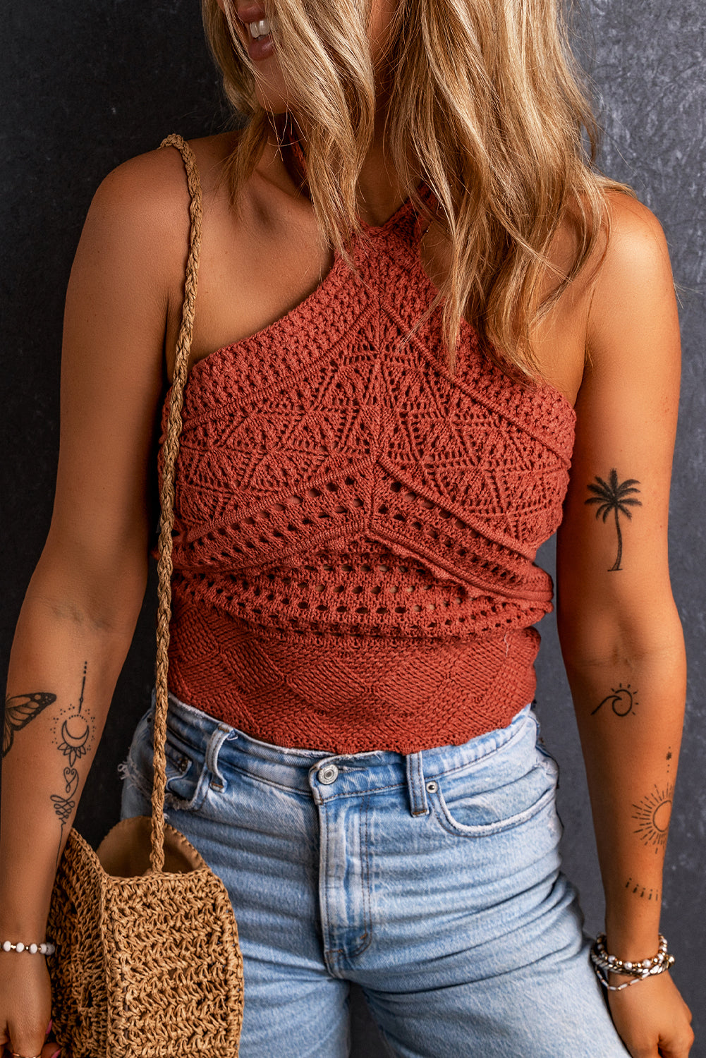 Débardeur dos nu en tricot d'argile rouge à col licou-A WOMAN WE LOVE