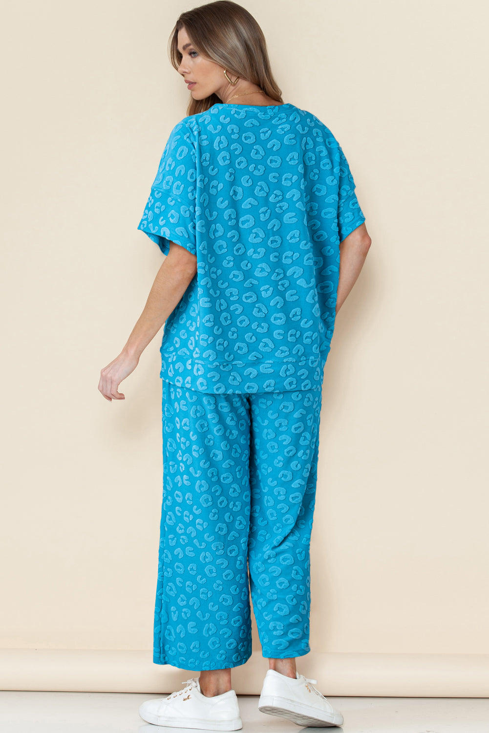 Ensemble haut à manches courtes et pantalon à jambe large *-A WOMAN WE LOVE