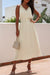 Long -collar -collar -colored dress and apricot elastic belt