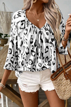 Black blouse printed leopard gathered with v * collar