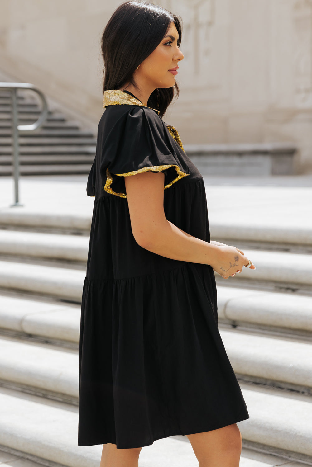 Vestido de camisa del día del juego de la manga de burbujas de lentejuelas negras