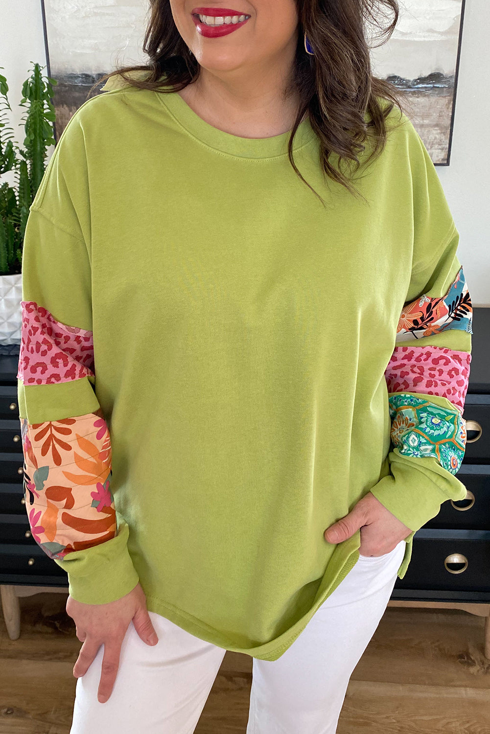 Green Plus Size Patchwork Sleeve Printed Split Sweatshirt