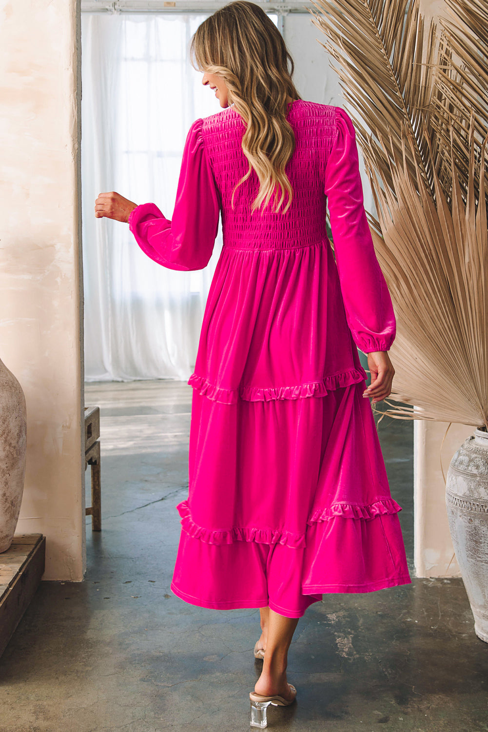 Robe en velours à manches longues rouges en V rouge rose