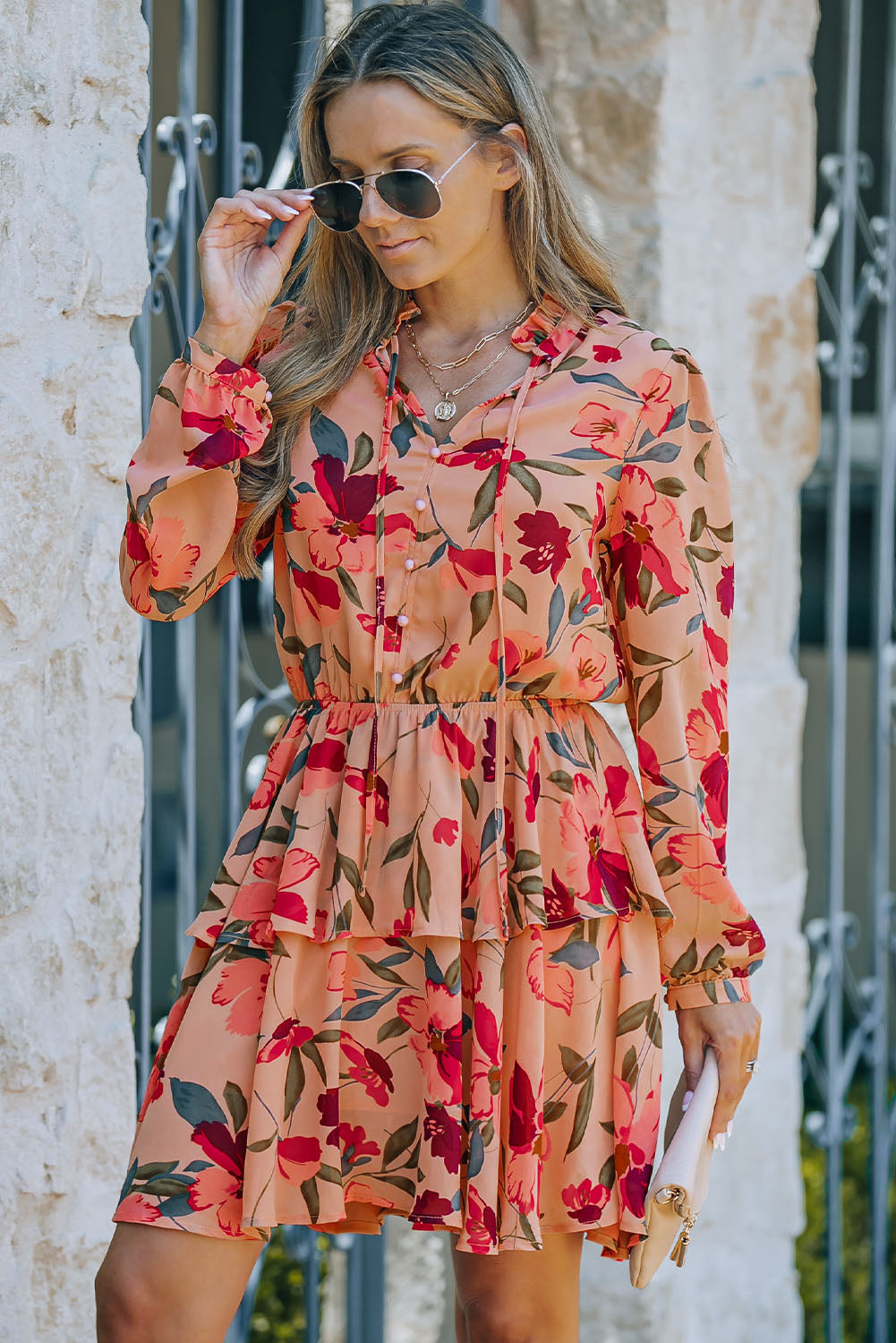 Feuriger rotes Rüschenkragen Langarm Blumenkleid mit Rüschen