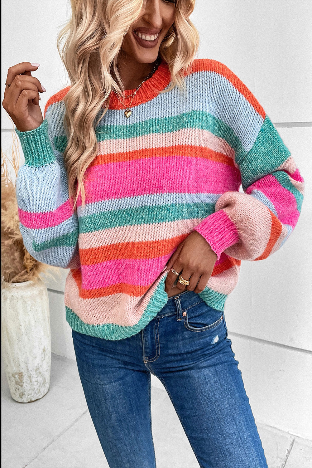 Mehrfarbiger gestreieter Strick -Drop -Schulterpuffarmpullover