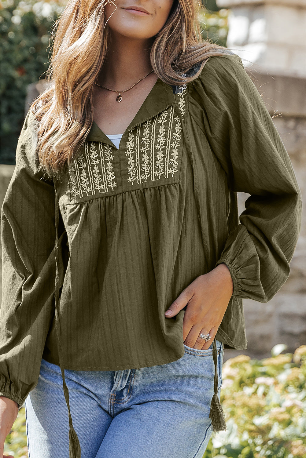 Blouse ample plissée à col-A WOMAN WE LOVE