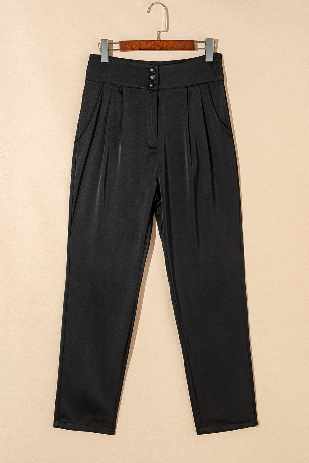 Pantalon fuselé taille haute boutonné noir