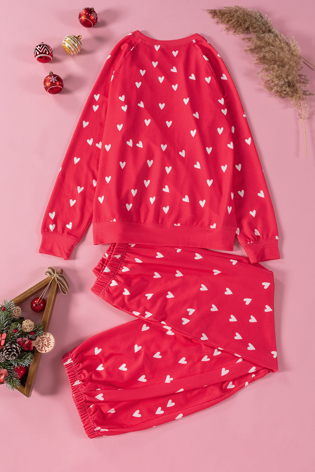 Ensemble pantalon rouge vif à imprimé cœur pour la Saint-Valentin-A WOMAN WE LOVE