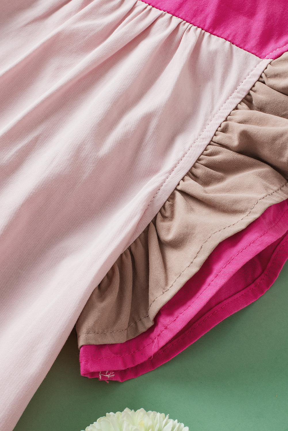 Pink Colorblock Ruffenhülse Frill gegen Nackenbluse