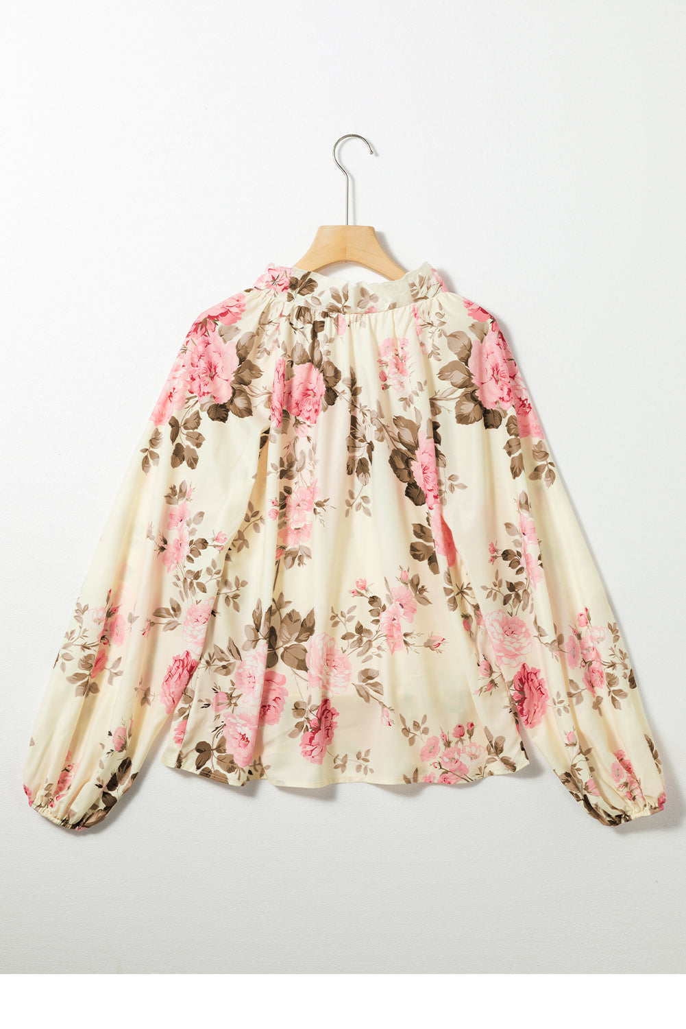 Blusa con cuello en v de manga en vhaladora de estampado floral beige