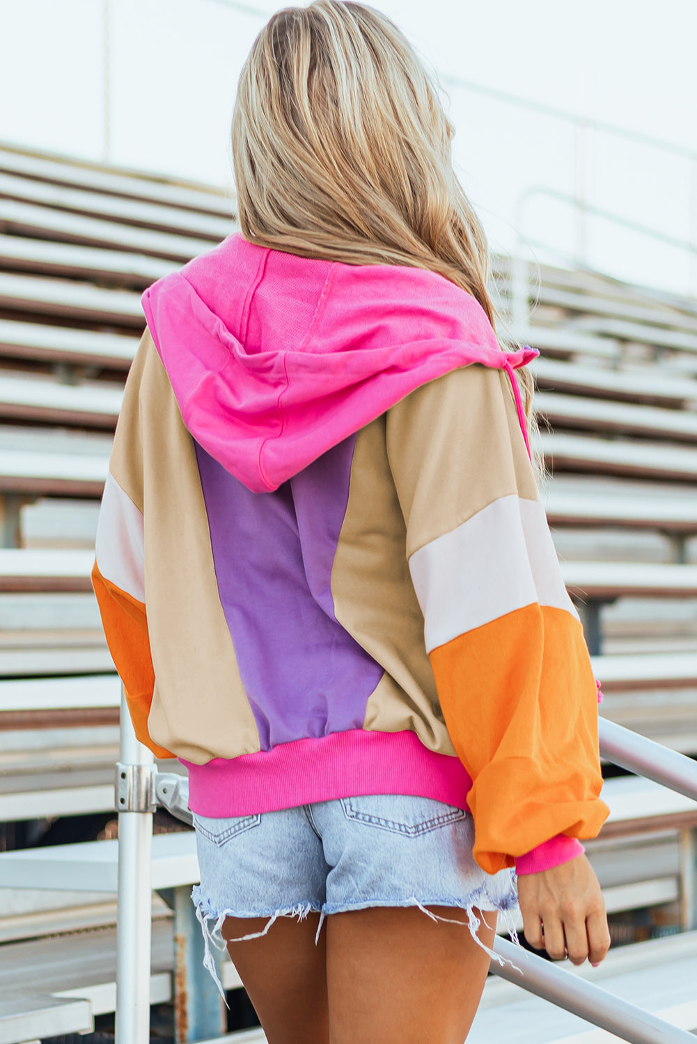 Sweat à capuche zippé surdimensionné en patchwork color block orange pamplemousse