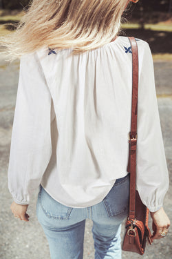 Long sleeve buttoned blouse *