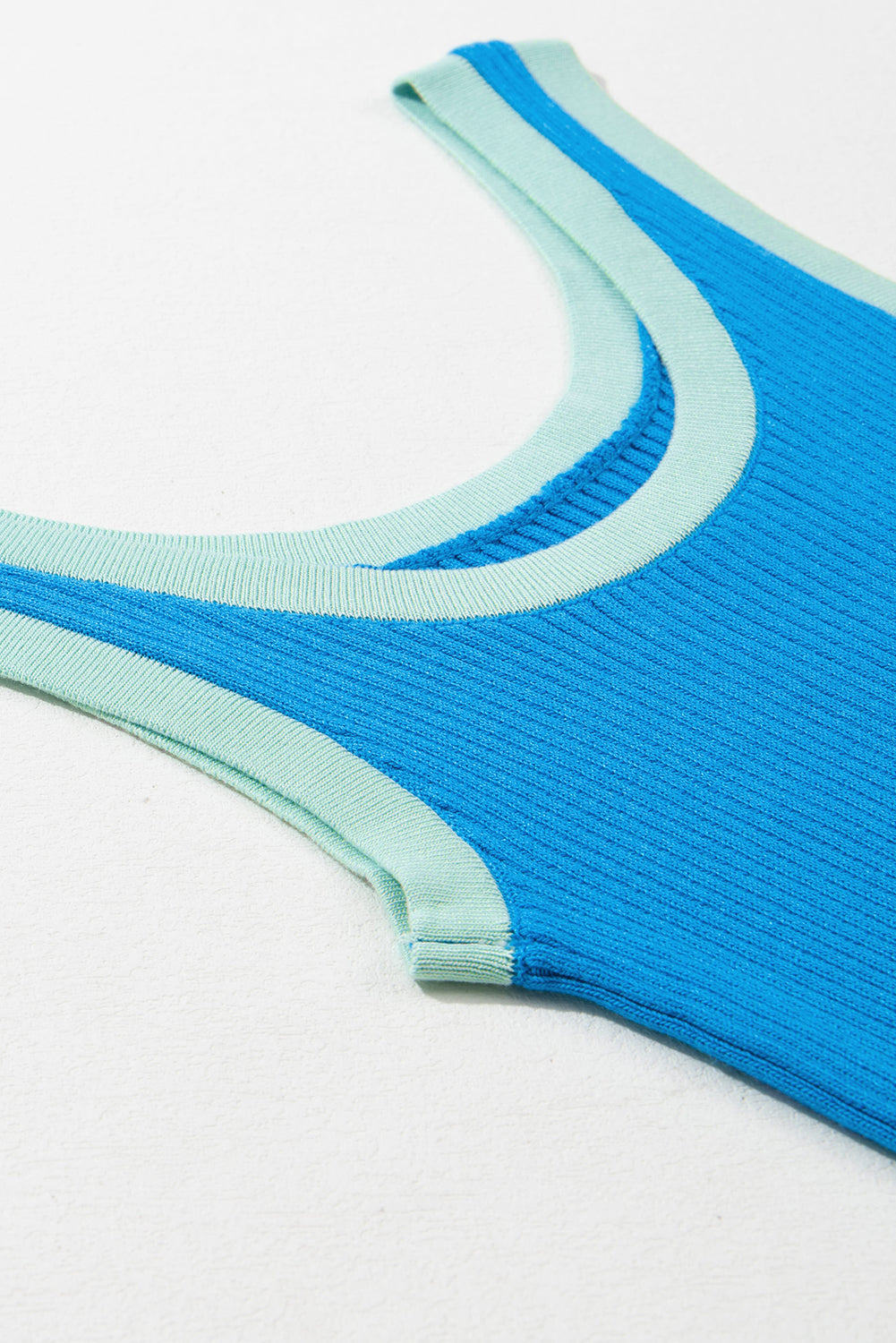 Débardeur bleu en tricot côtelé *-A WOMAN WE LOVE