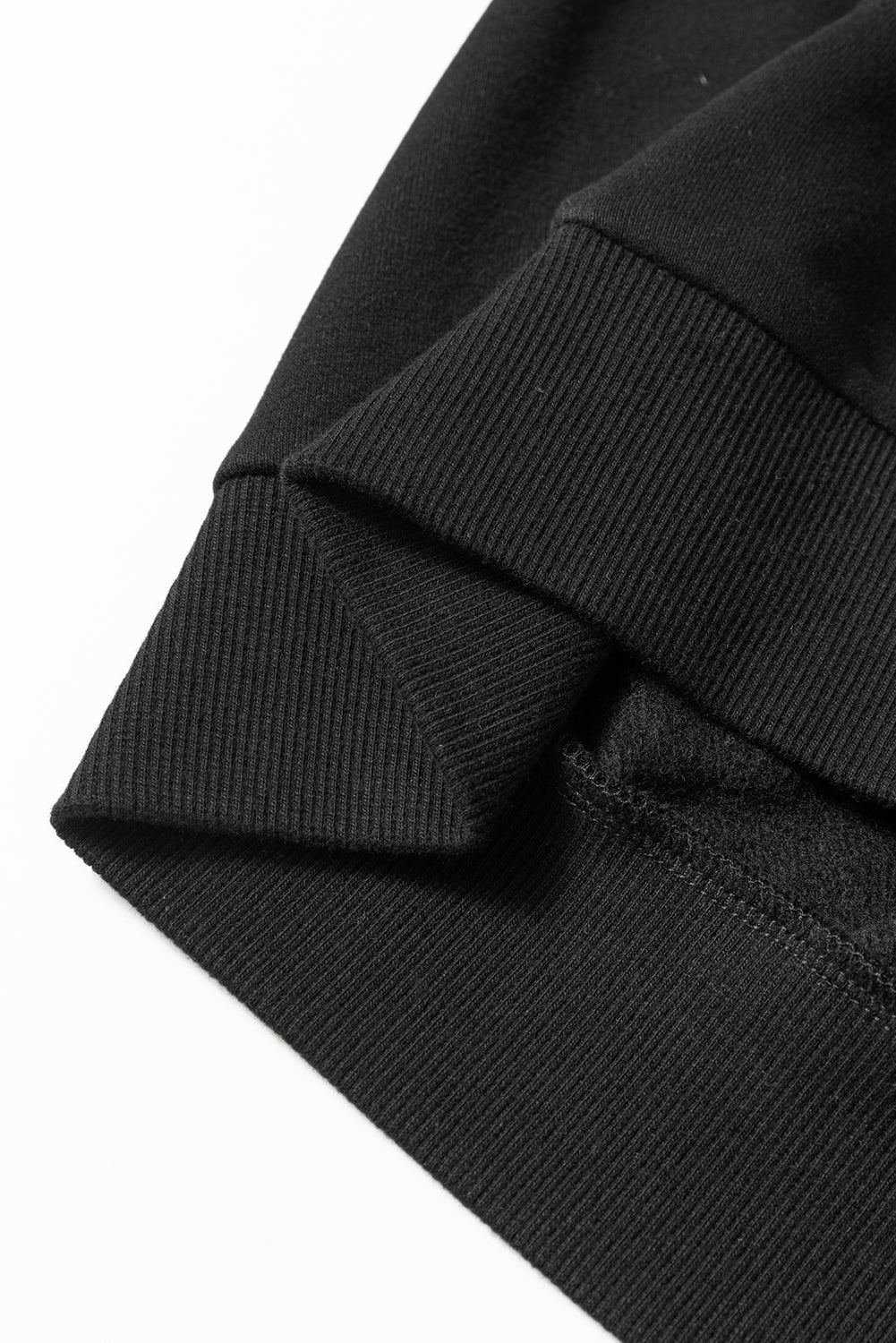 Sweater relajado de dos piezas y pantalones cortos a rayas negras