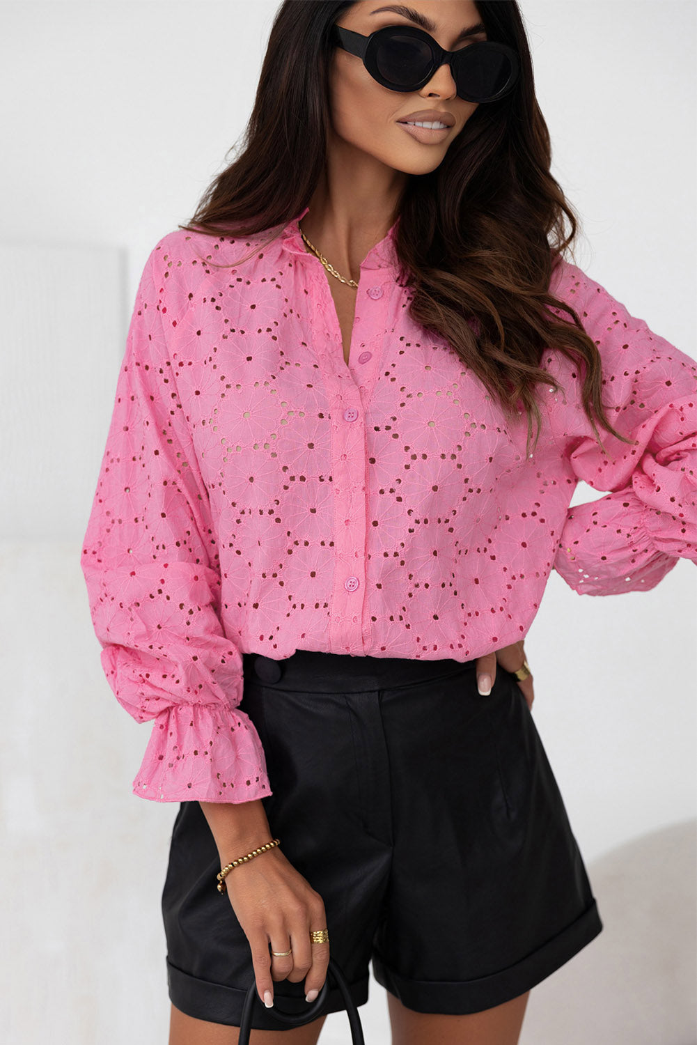 Chemise florale brodée rose creux