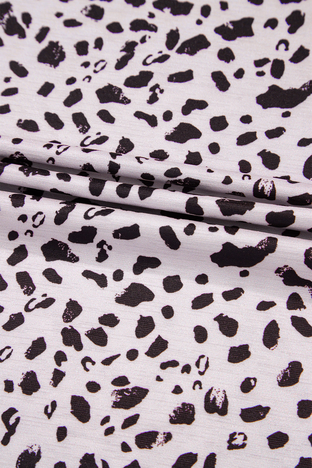 Short sleeve t-shirt and Apricot Guépard print.
