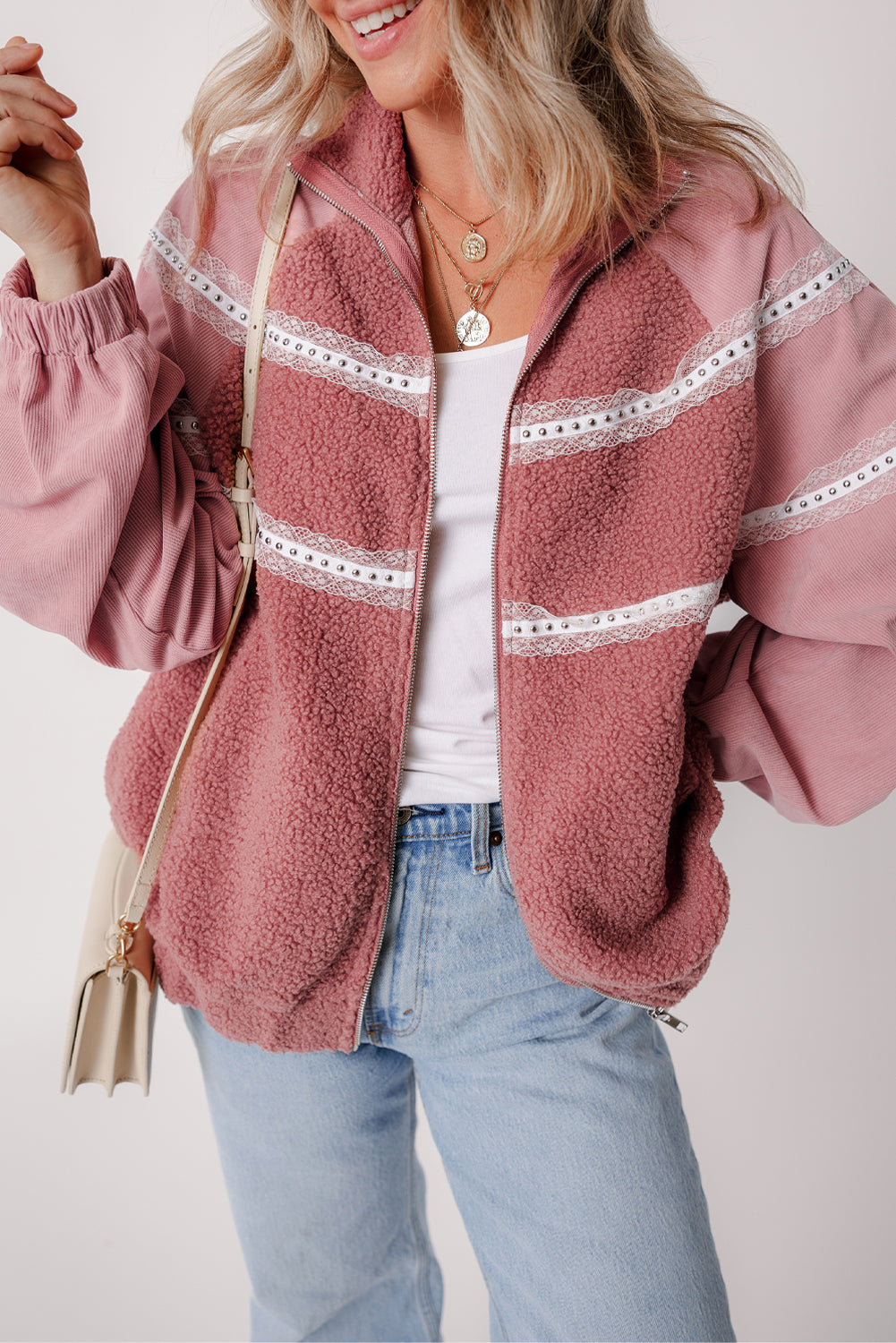 Rose - Veste zippée en sherpa patchwork en dentelle avec poignets élastiques et fermeture éclair