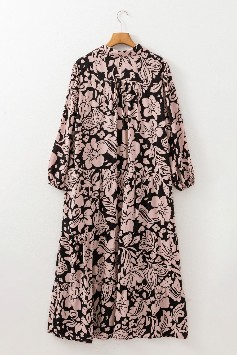 Robe longue noire à col imprimé floral et manches bouffantes de grande taille