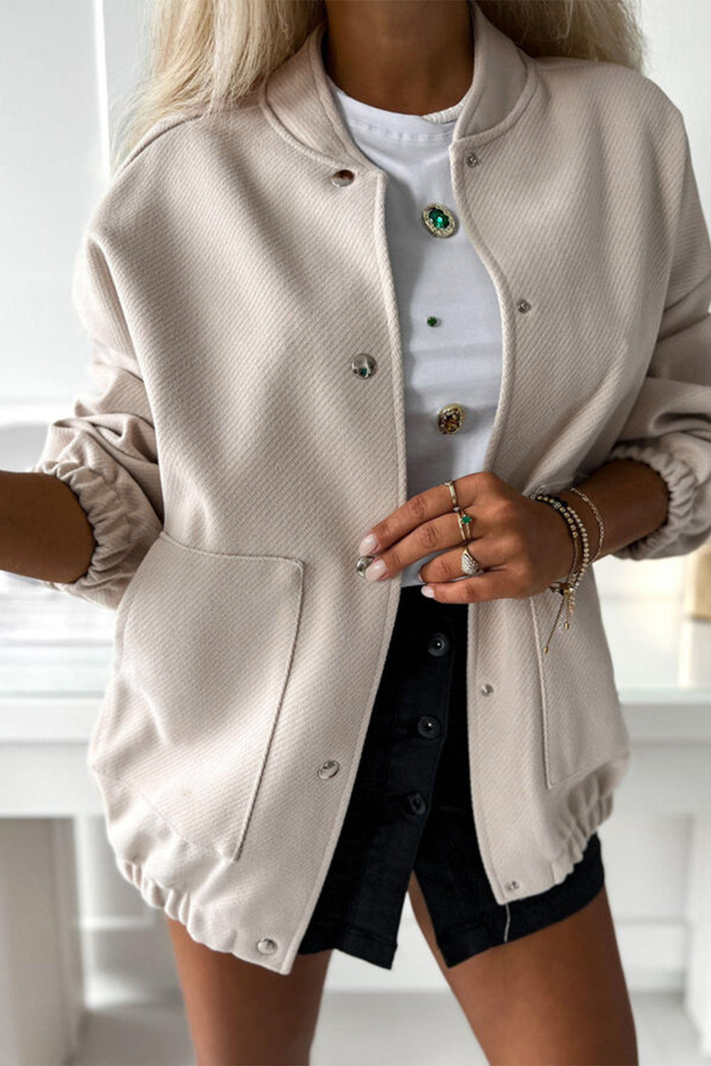 Blouson aviateur beige avec poches et col baseball-A WOMAN WE LOVE