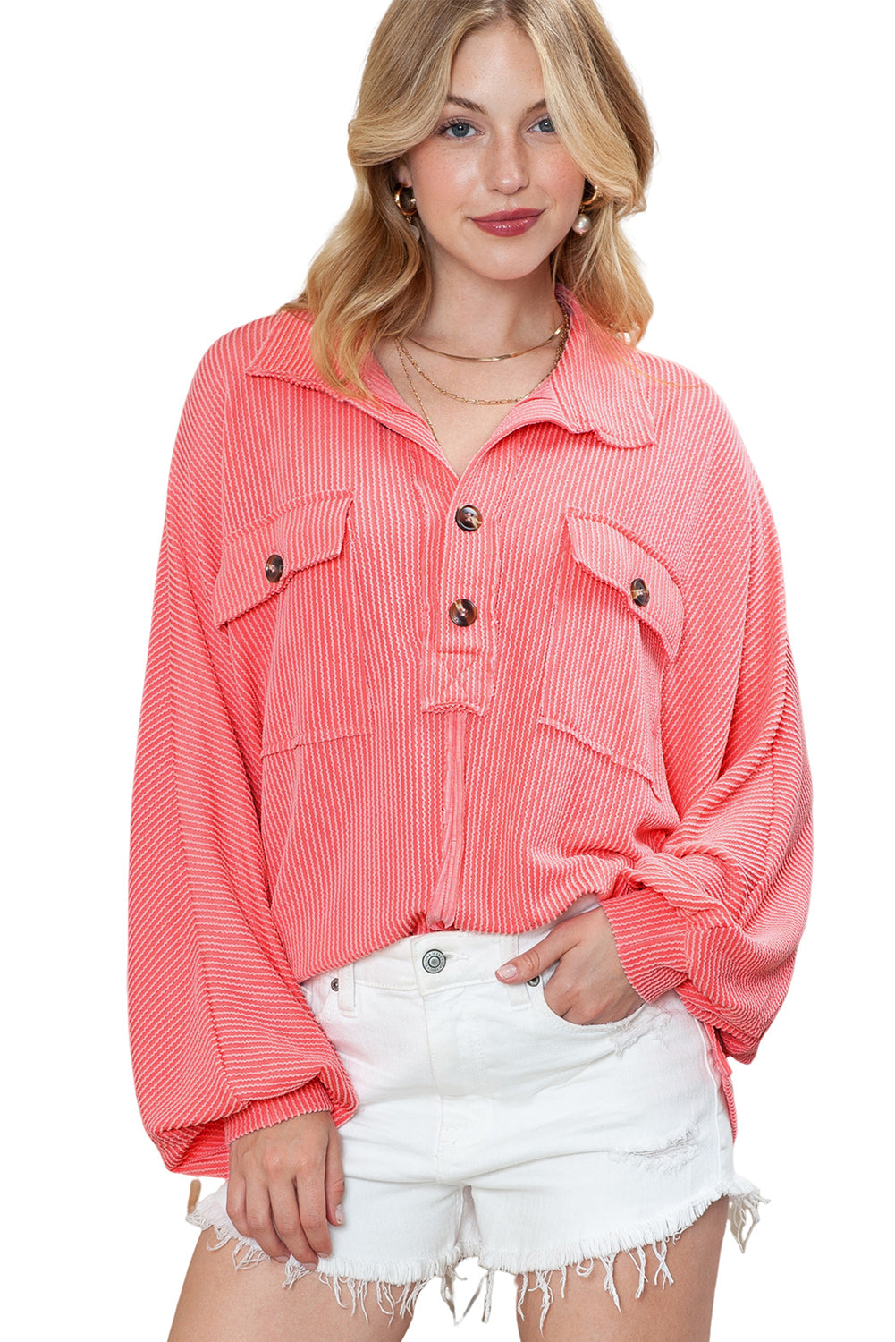 Top henley con bolsillo con solapa y cordón en rosa