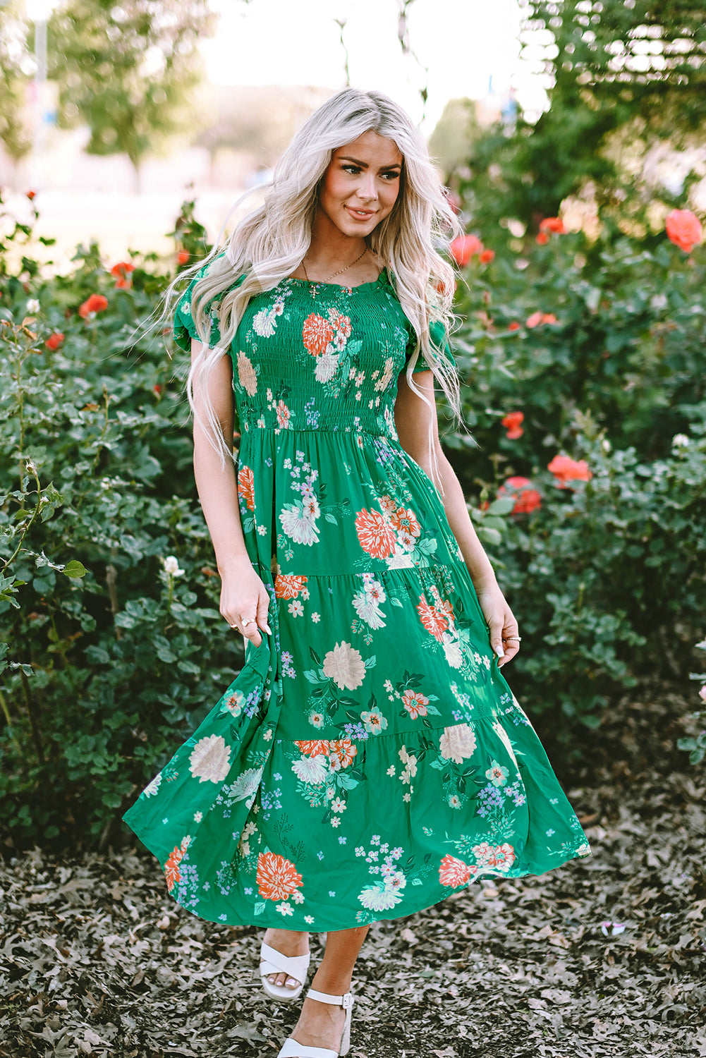 Vestido de midi de estampado de estampado floral verde con estampado floral