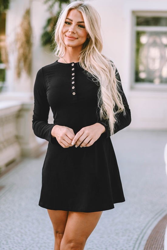 Vestido Henley Black United con mangas largas