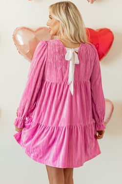 Mini-robe en velours à volants et manches volantées rose fraise