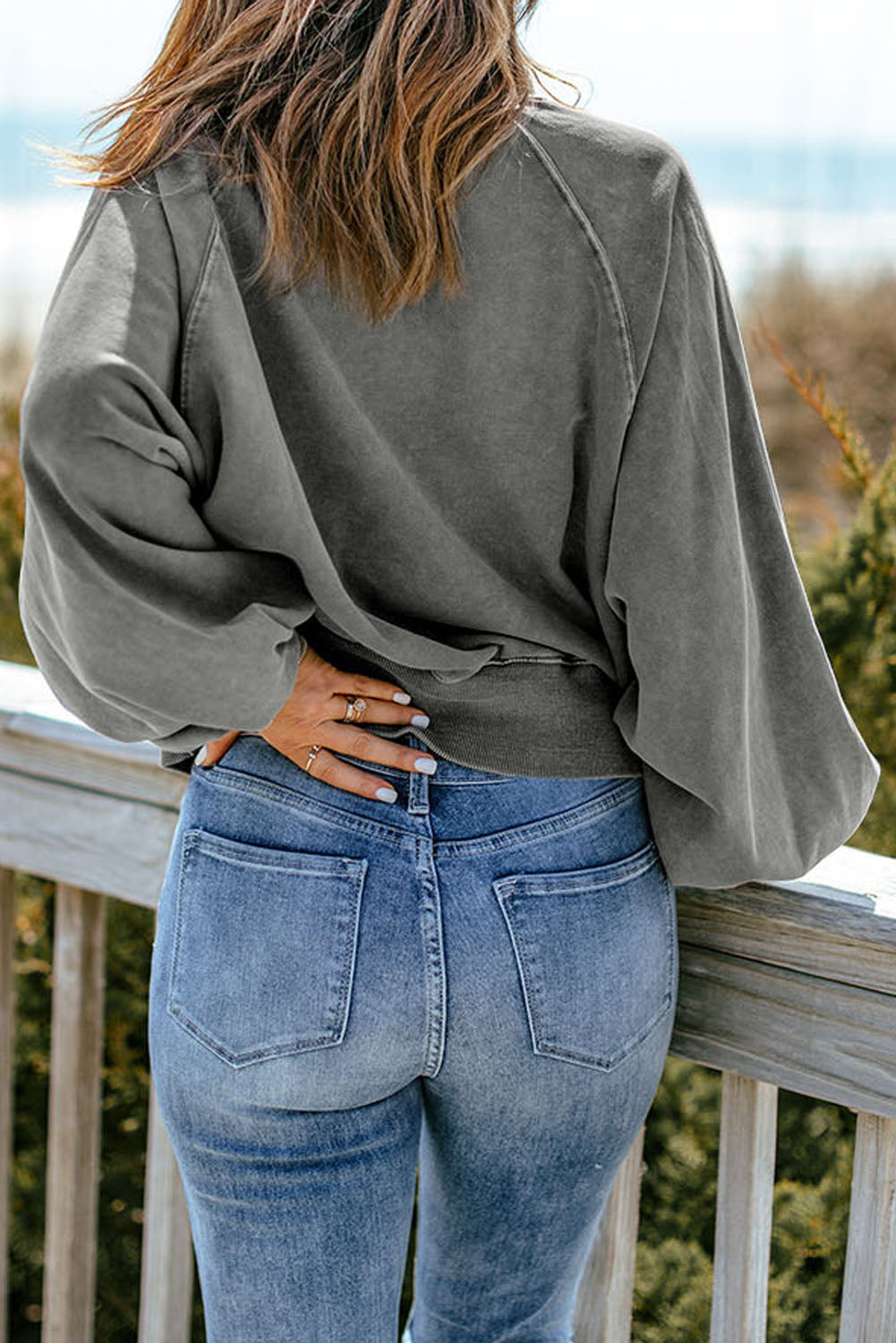 Sweat-shirt de sweat à soupçon de lanterne à bouffée gris lavé gris