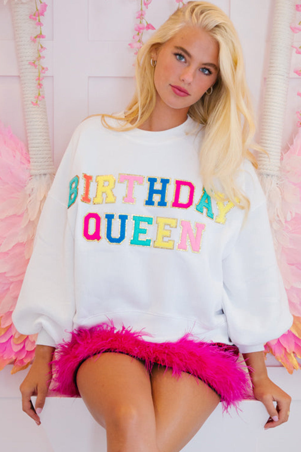 Sweat-shirt blanc à manches ballon et imprimé BIRTHDAY QUEEN