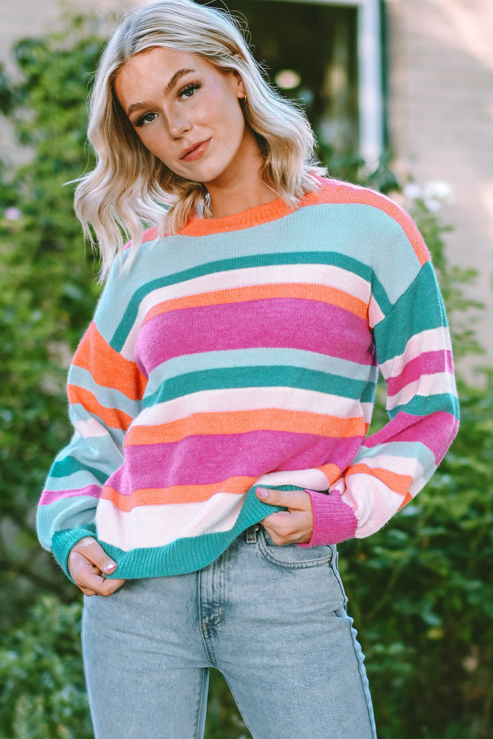 Mehrfarbiger gestreieter Strick -Drop -Schulterpuffarmpullover