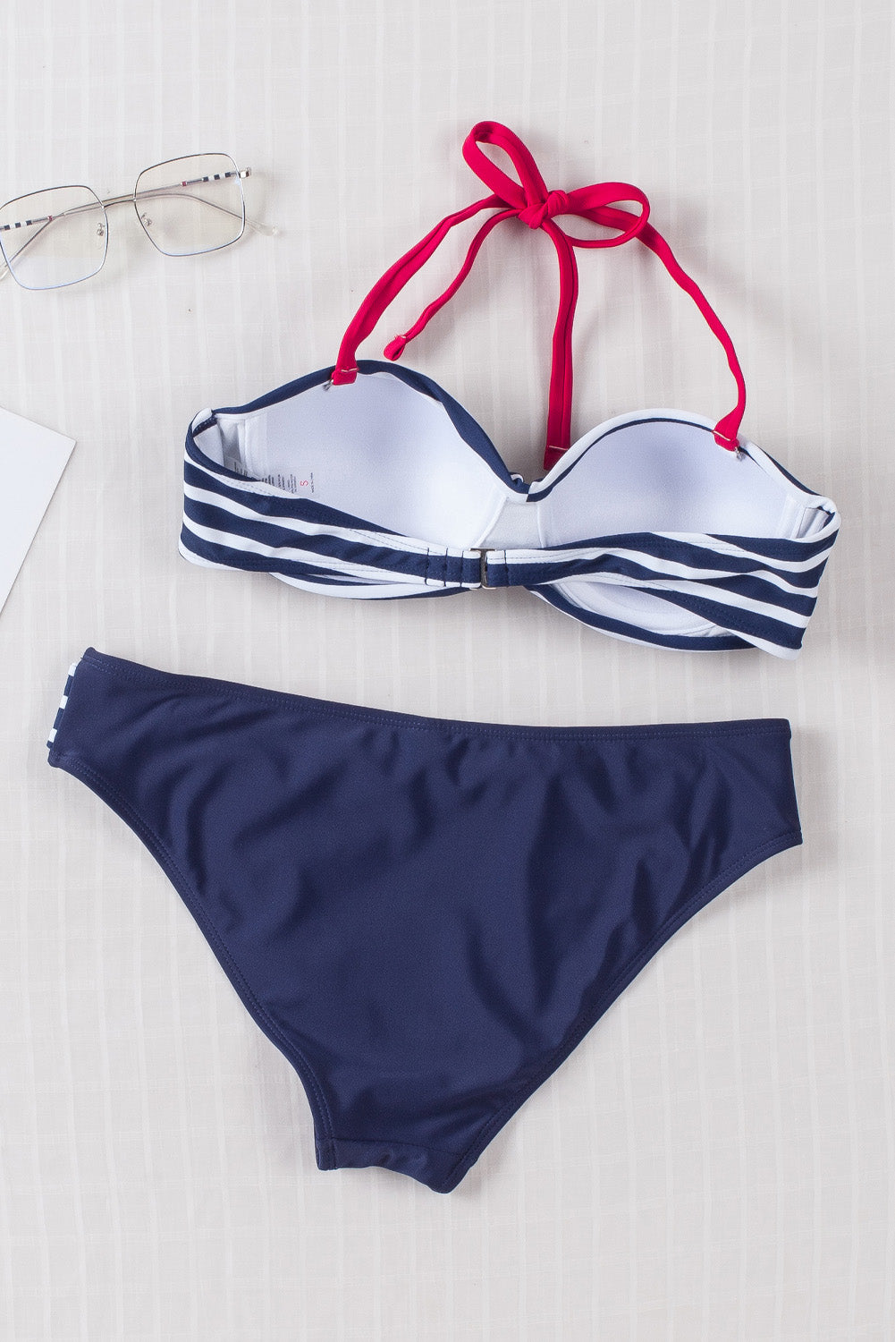 Bikini bandeau rayé bleu à licou-A WOMAN WE LOVE