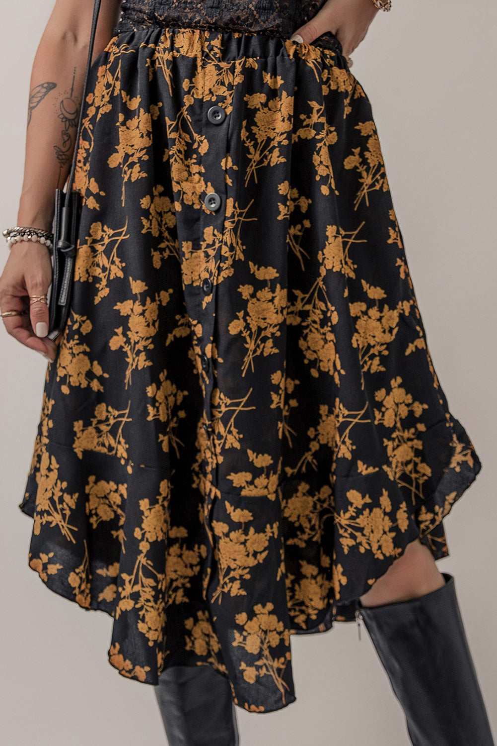 Elastic printed floral ruffle skirt and black buttons