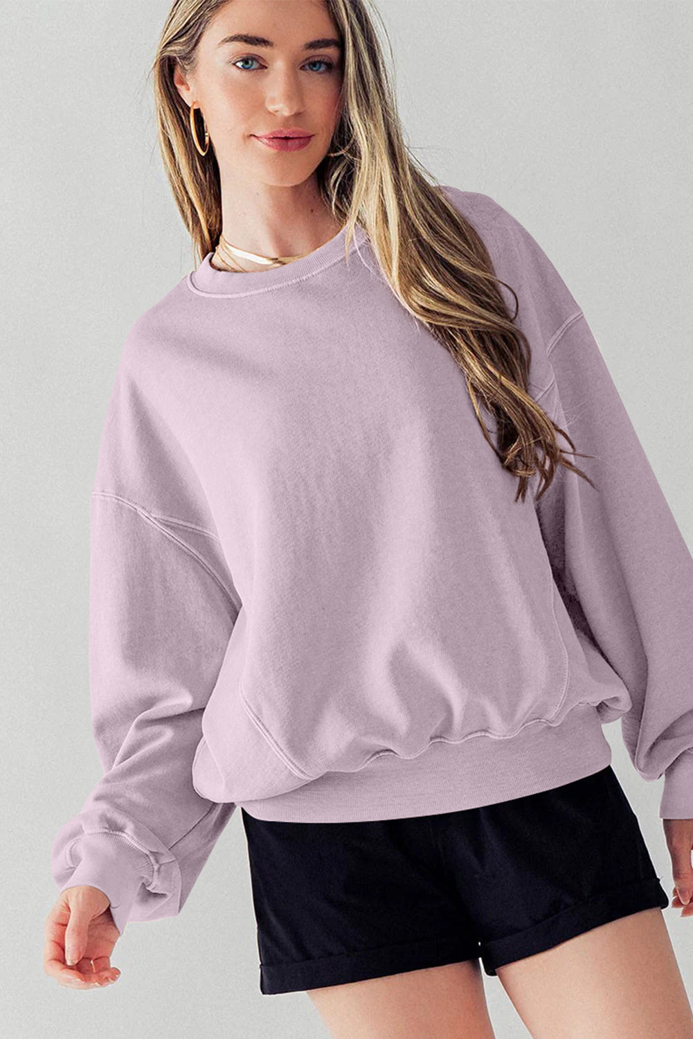Sweat-shirt à épaules tombantes et manches chauve-souris avec coutures apparentes et pétales d'orchidées