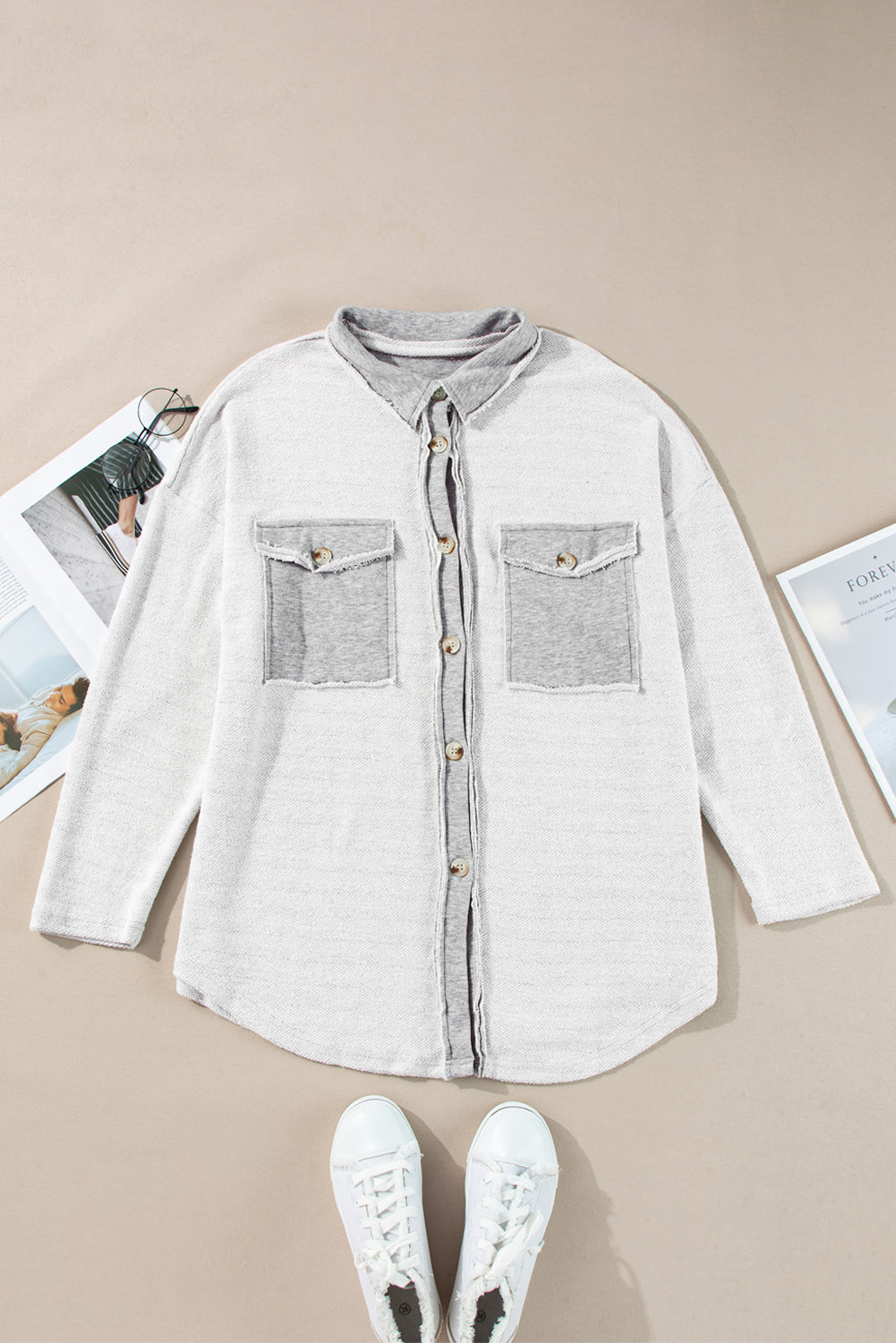 Gray relaxed jacket with contrasting flap pockets