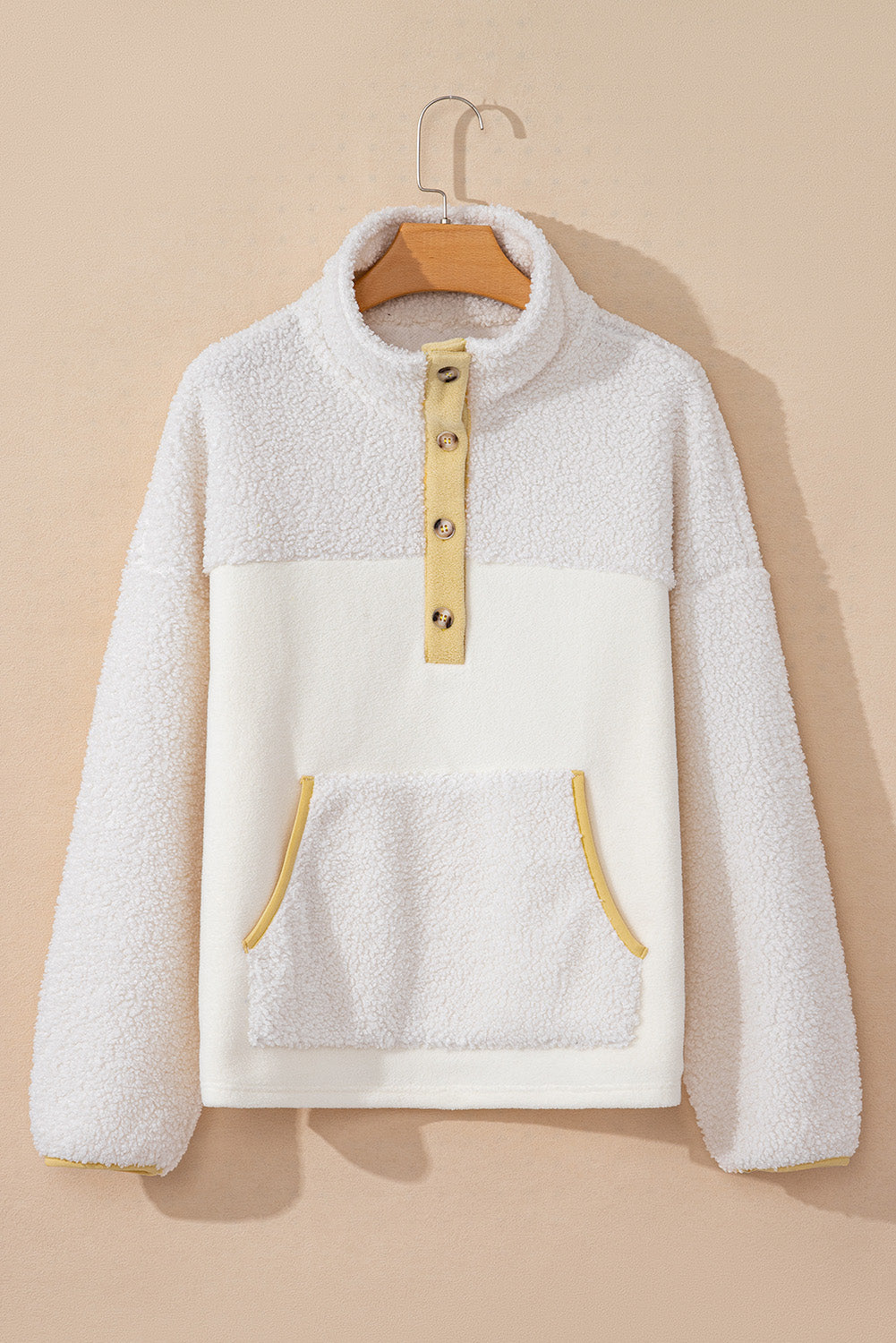 Sudadera de cuello bittle y bolsillo de vellón beige con borde de bloque de color